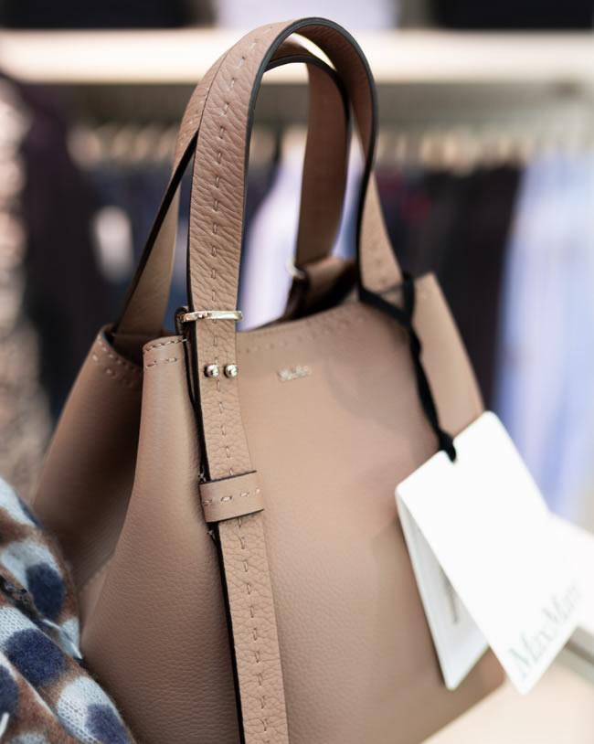 Taschengeschaeft für Düsseldorf